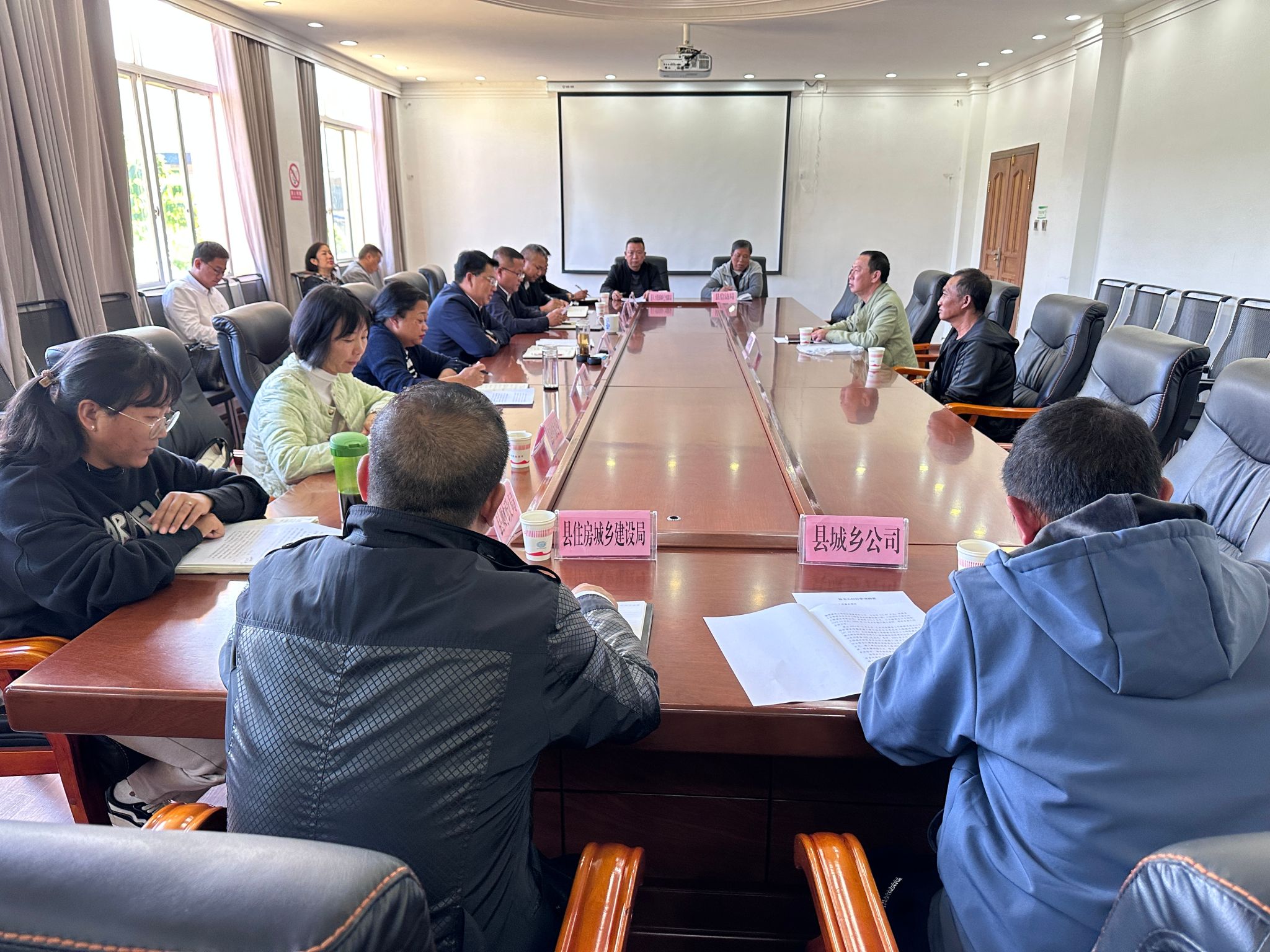 唐兴平在接待群众来访时强调：始终坚持以人民为中心 倾听群众诉求 切实解决好人民群众合理合法利益诉求