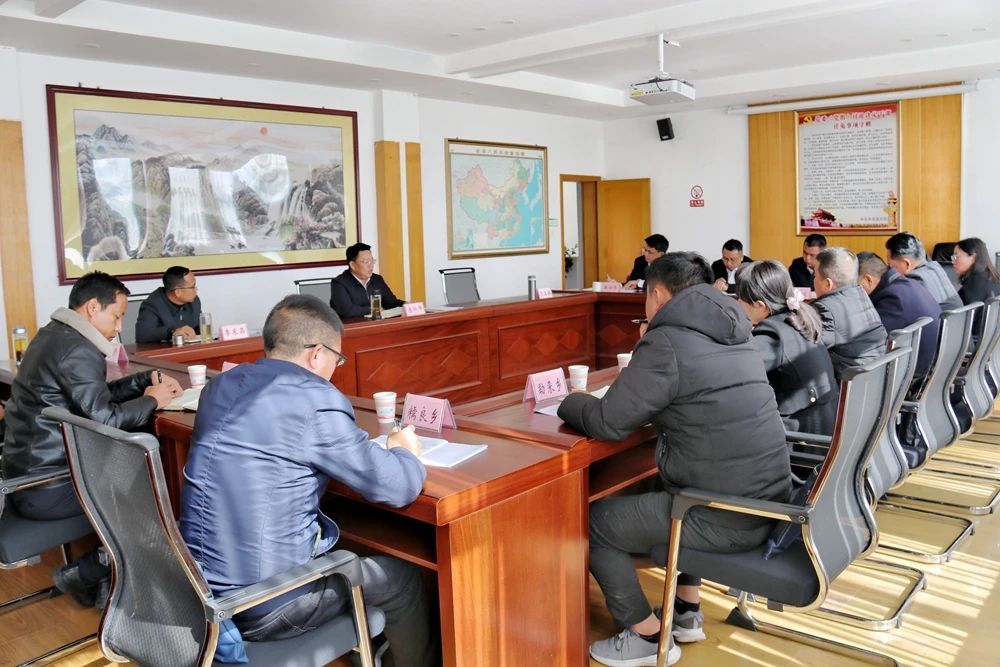 唐兴平在乡（镇）党委书记专题座谈会上强调：要忠诚履职尽责 勇于破解难题 全力推动各项重点工作落地见效